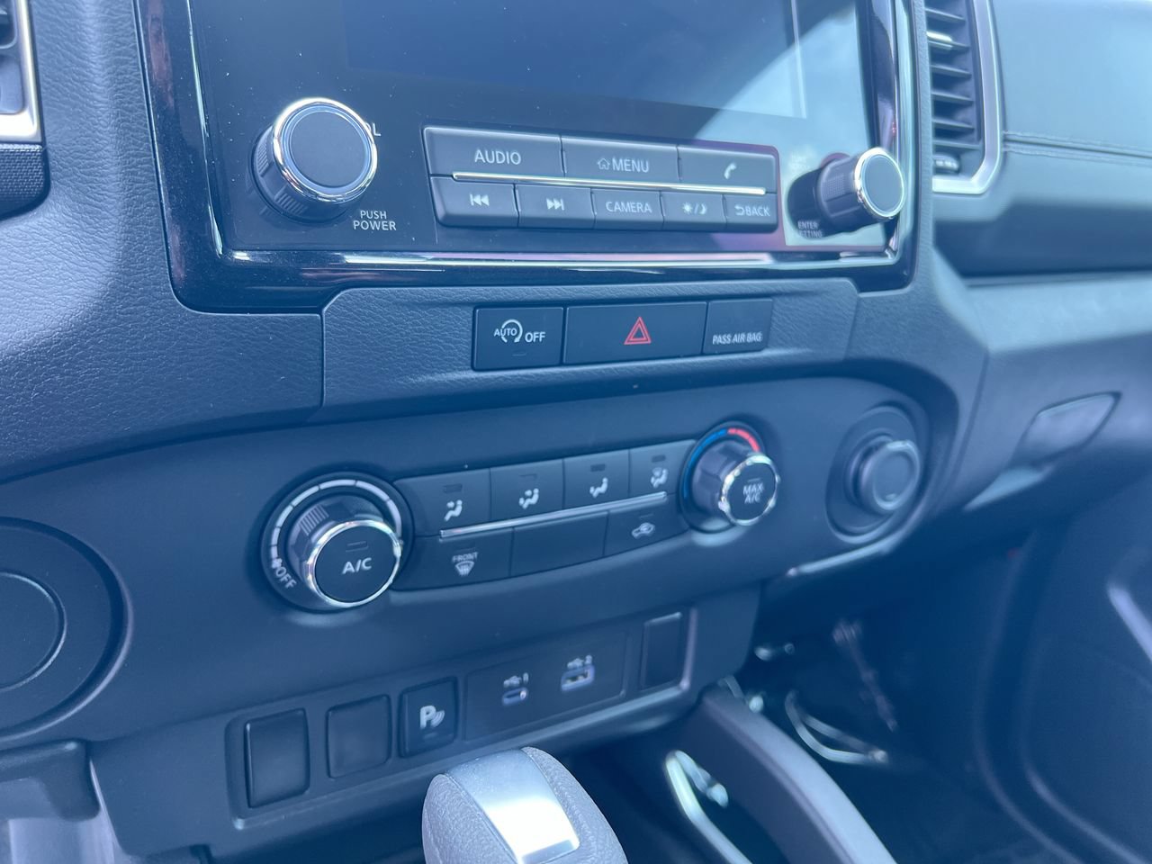 Used 2024 Nissan Frontier SV w/ Technology Package RWD image 24