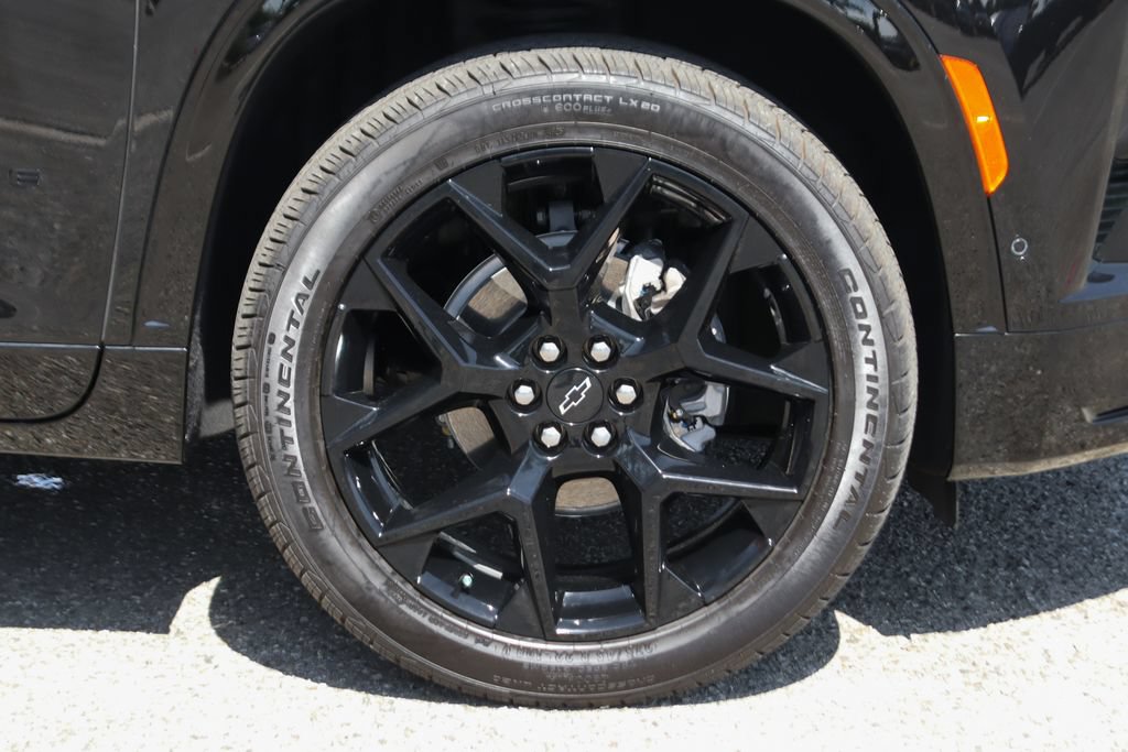Used 2026 Chevrolet Traverse RS w/ LPO, Floor Liner Package FWD image 47