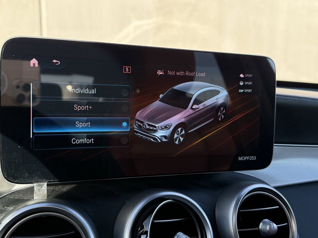 Used 2022 Mercedes-Benz GLC 300 4MATIC Coupe image 10