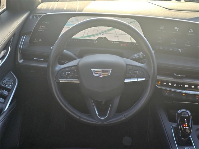 Used 2025 Cadillac XT4 Premium Luxury image 23