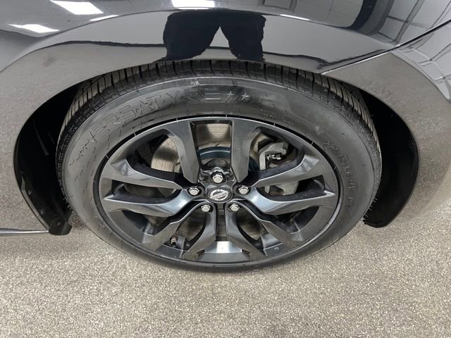 Used 2019 Nissan 370Z Coupe RWD image 18