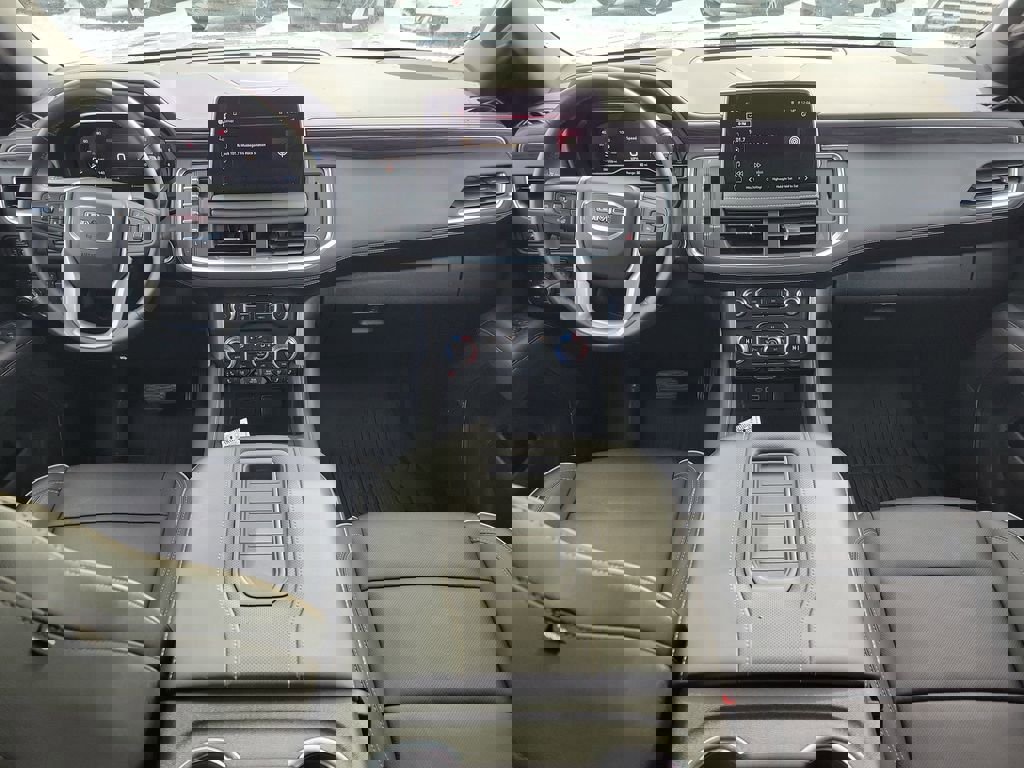 Used 2024 GMC Yukon SLT w/ SLT Luxury Package image 14