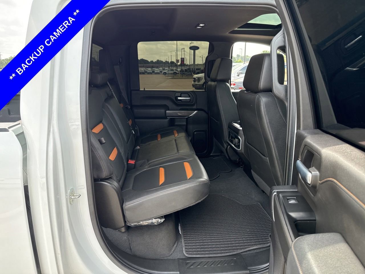 Used 2022 GMC Sierra 2500 AT4 w/ AT4 Premium Plus Package AWD/4WD image 11