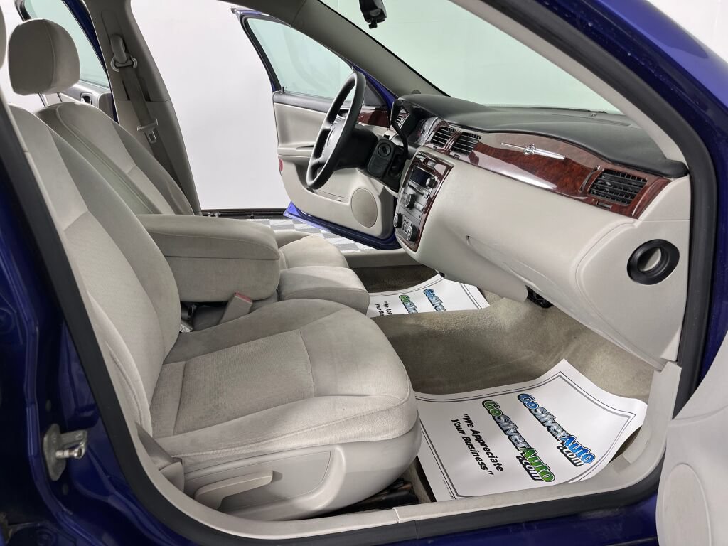 Used 2007 Chevrolet Impala LT FWD image 28