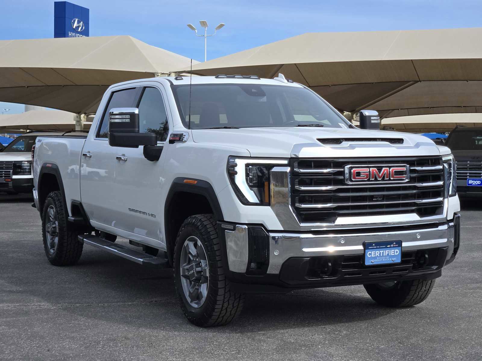 Certified 2025 GMC Sierra 2500 SLT w/ SLT Convenience Package AWD/4WD image 3