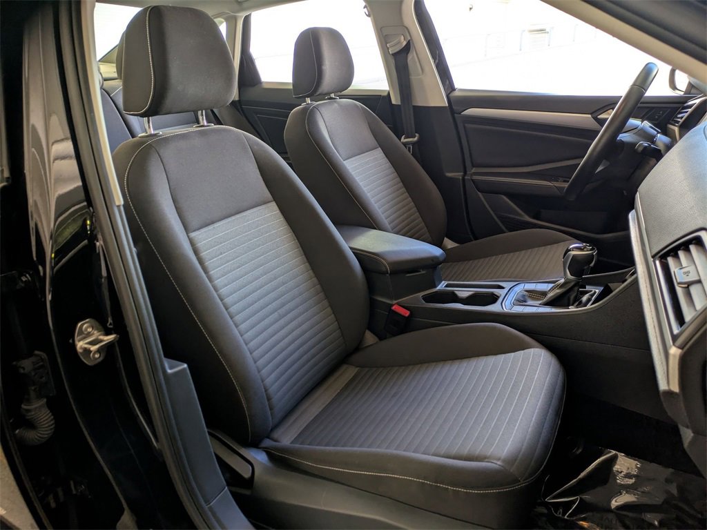 Used 2024 Volkswagen Jetta S image 28