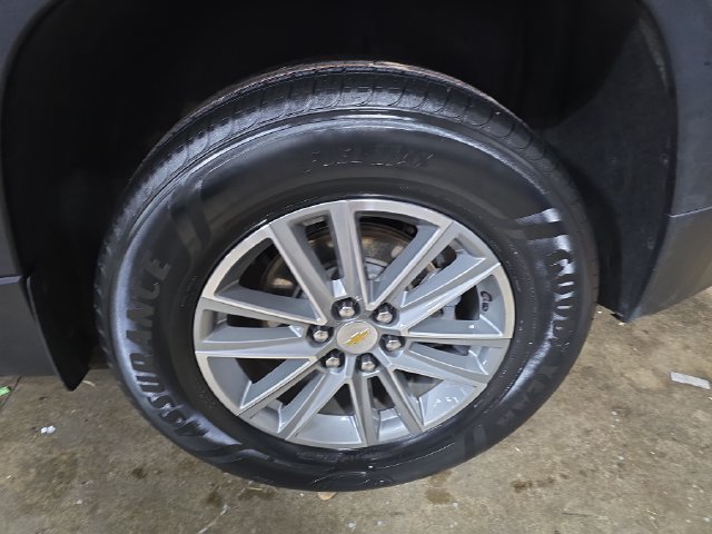 Used 2023 Chevrolet Traverse LT w/ LPO, Floor Liner Package FWD image 35