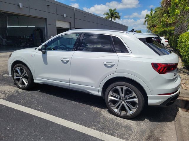 Used 2020 Audi Q3 2.0T Prestige AWD/4WD image 3