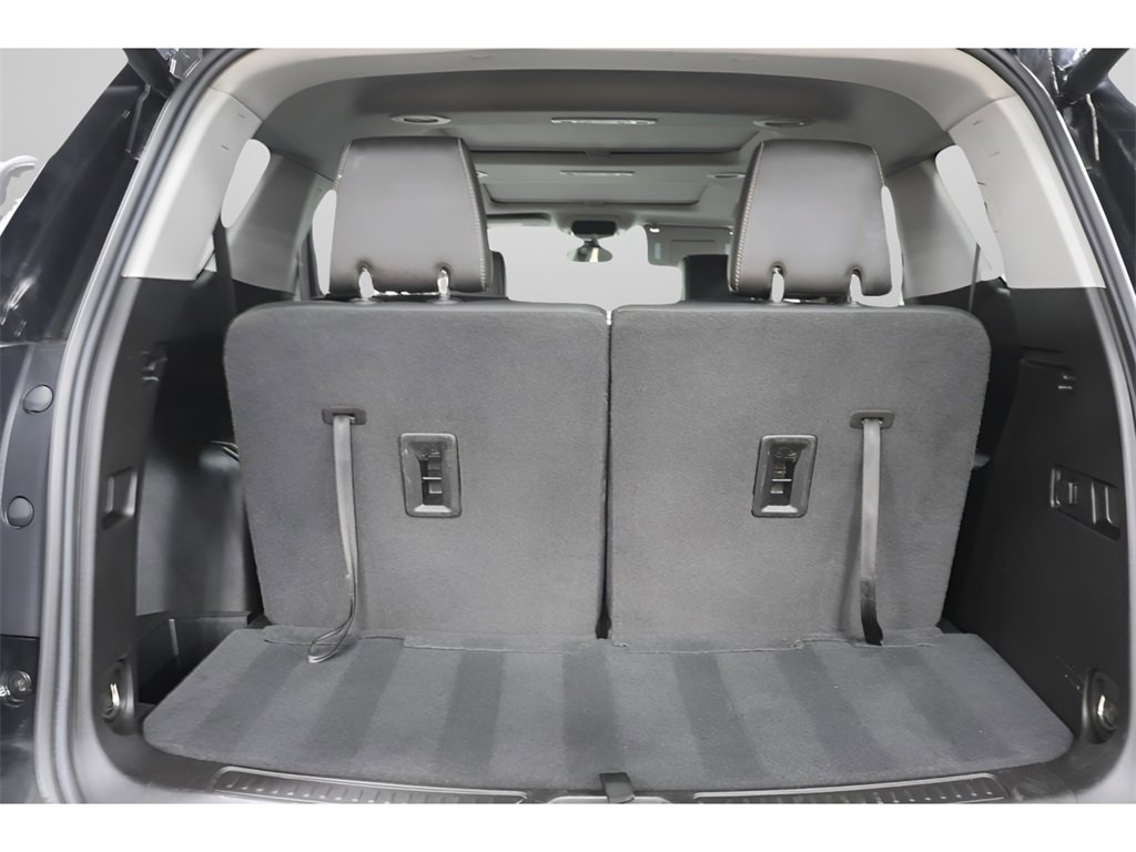 Used 2023 GMC Acadia SLT w/ GMC Pro Grade Package image 25