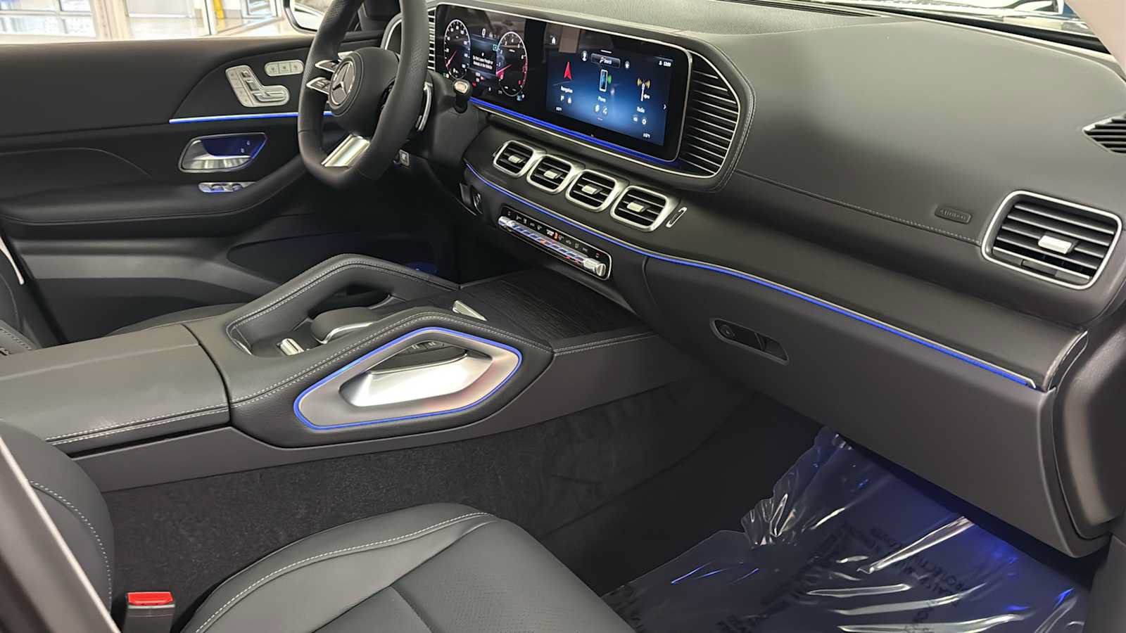 New 2026 Mercedes-Benz GLS 450 4MATIC image 39