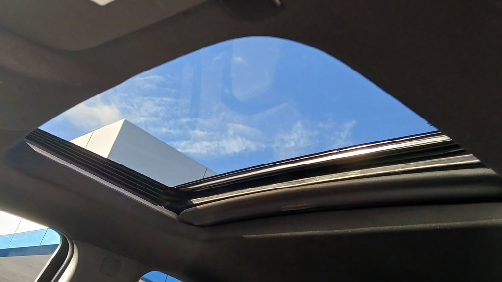 Used 2025 Chevrolet Silverado 2500 ZR2 w/ Technology Package image 12