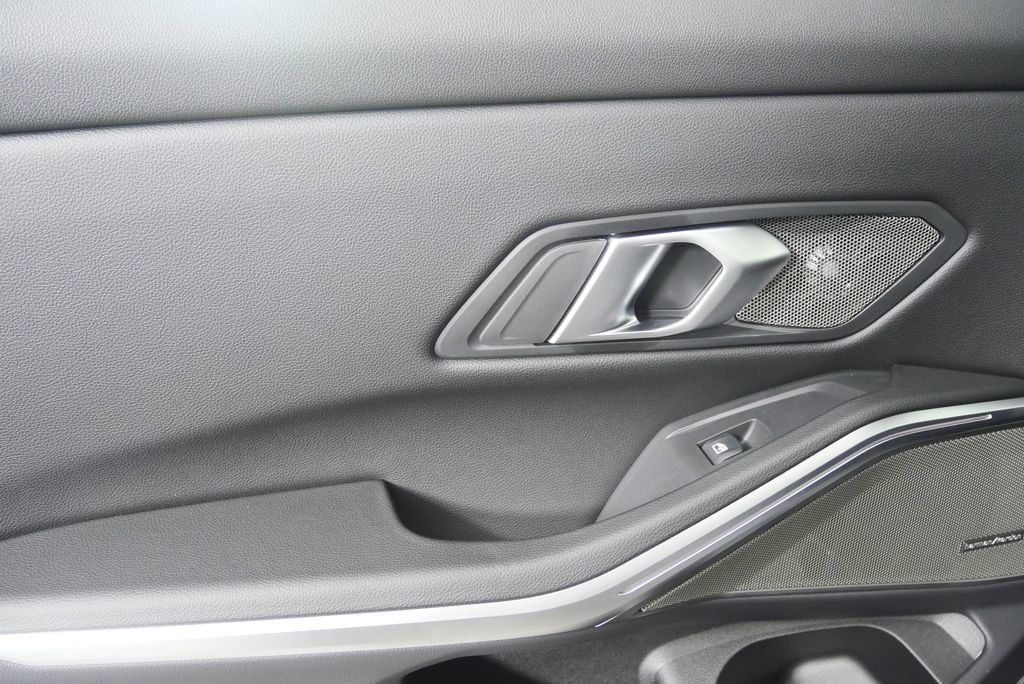 Used 2026 BMW 330i Sedan w/ Premium Package image 13