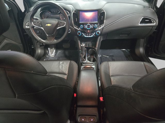 Used 2017 Chevrolet Cruze Premier image 9