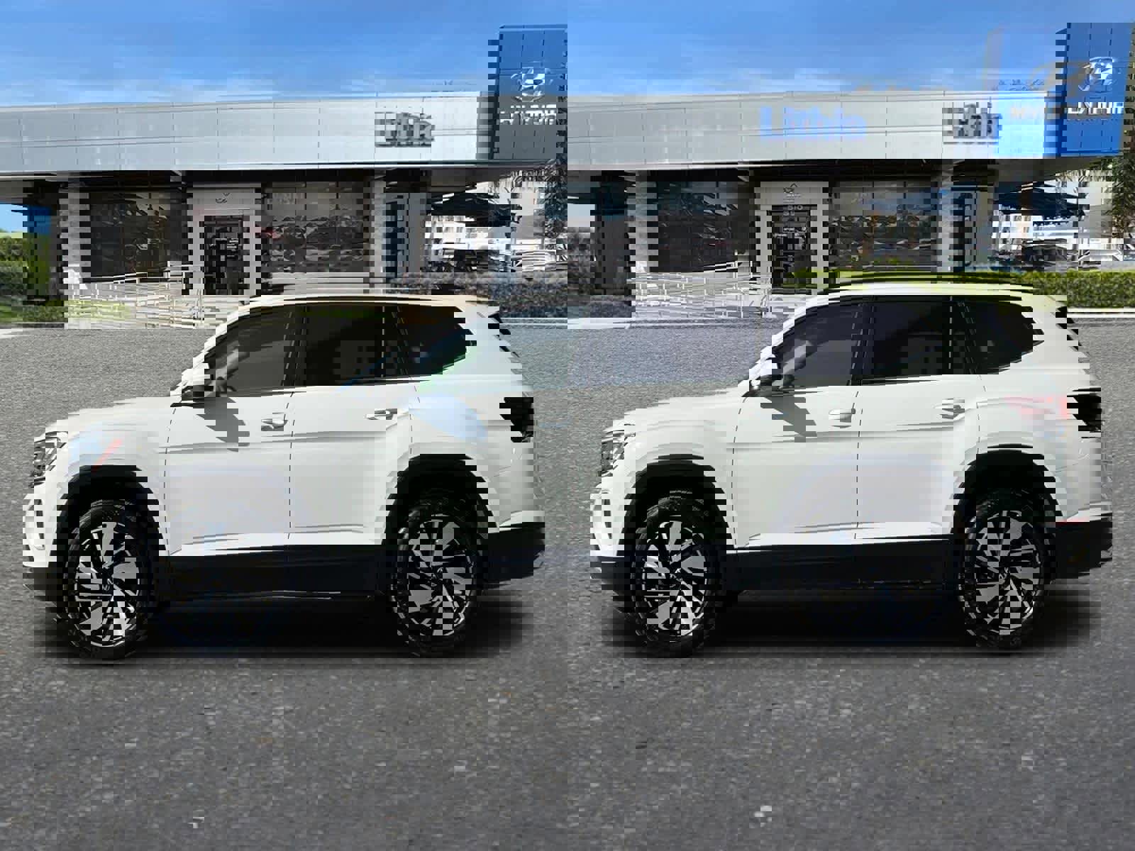 Used 2025 Volkswagen Atlas SE image 6