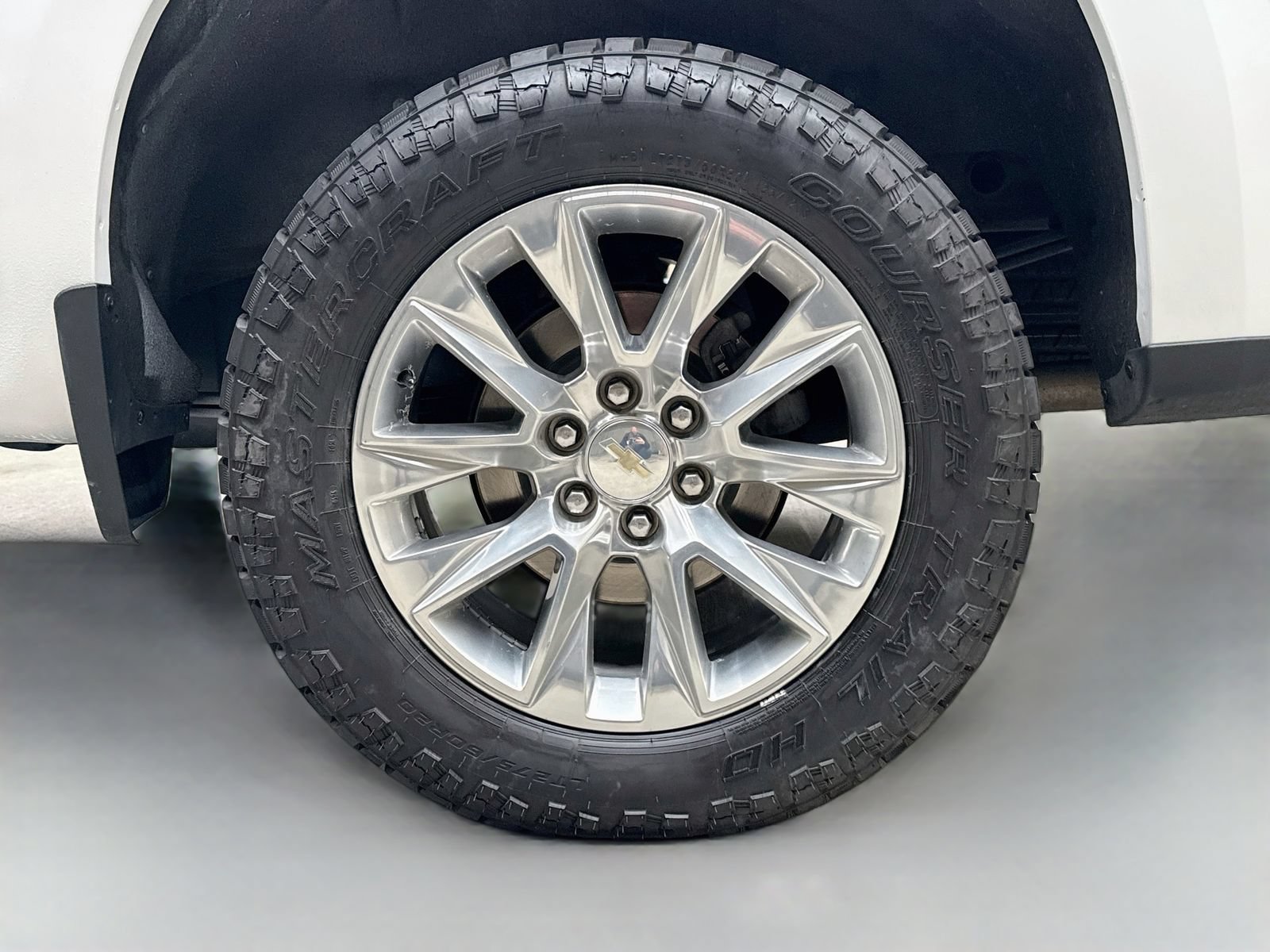 Used 2022 Chevrolet Silverado 1500 LTZ AWD/4WD image 35