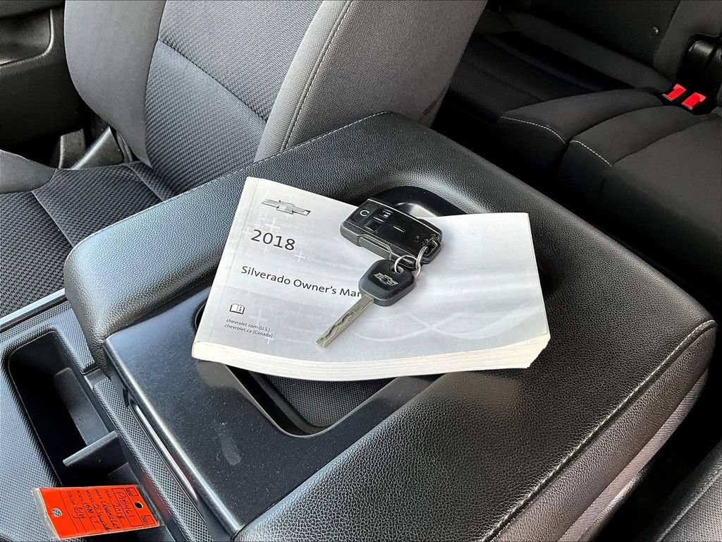 Used 2018 Chevrolet Silverado 1500 LT w/ All Star Edition AWD/4WD image 36