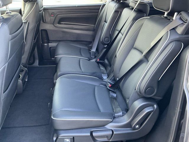 Used 2026 Honda Odyssey Elite image 13