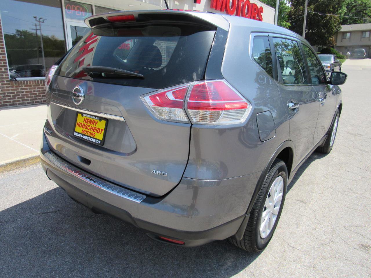 Used 2015 Nissan Rogue S AWD/4WD image 12