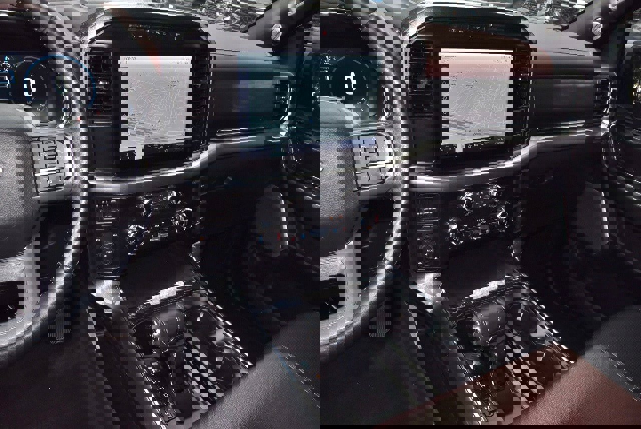 Certified 2023 Ford F150 Lariat w/ Equipment Group 502A High image 26