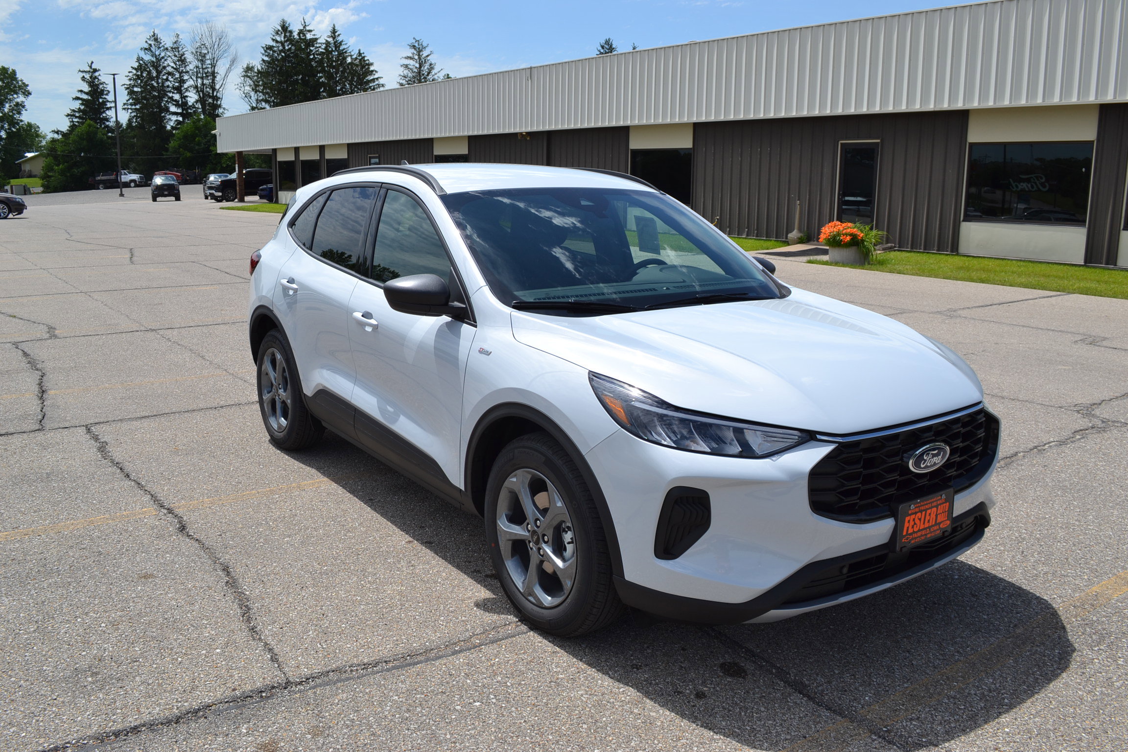 New 2025 Ford Escape ST-Line w/ Equipment Group 301A image 4