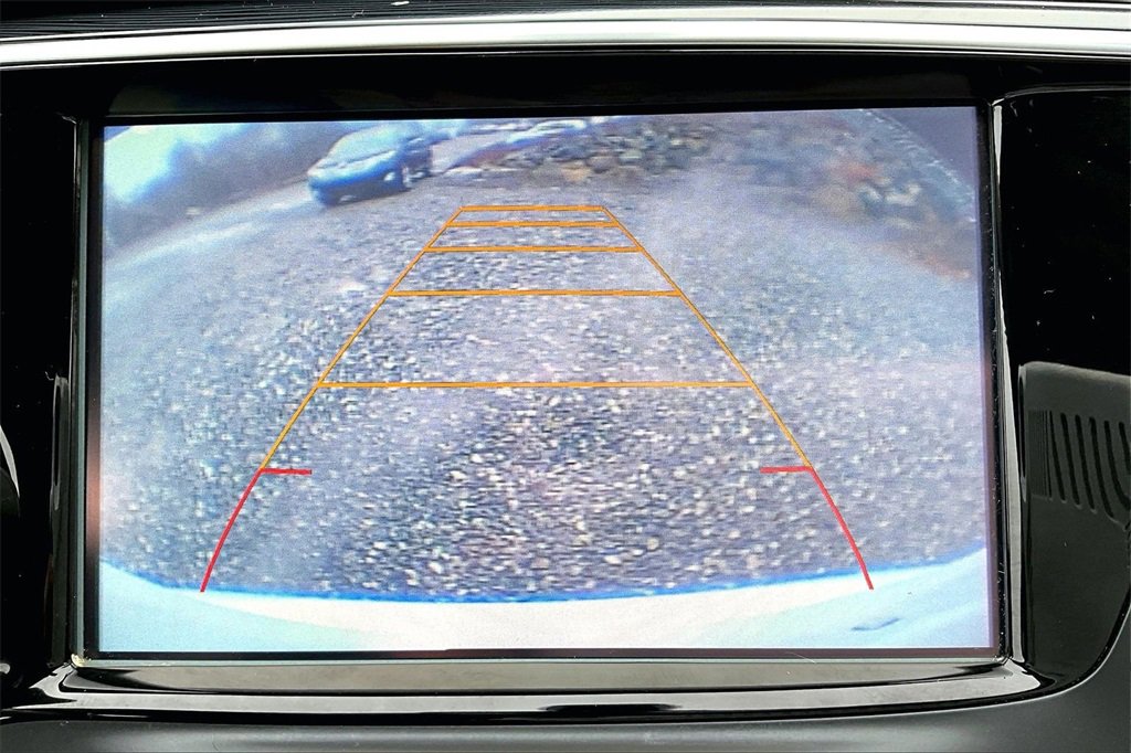 Used 2017 Buick Envision Essence image 18