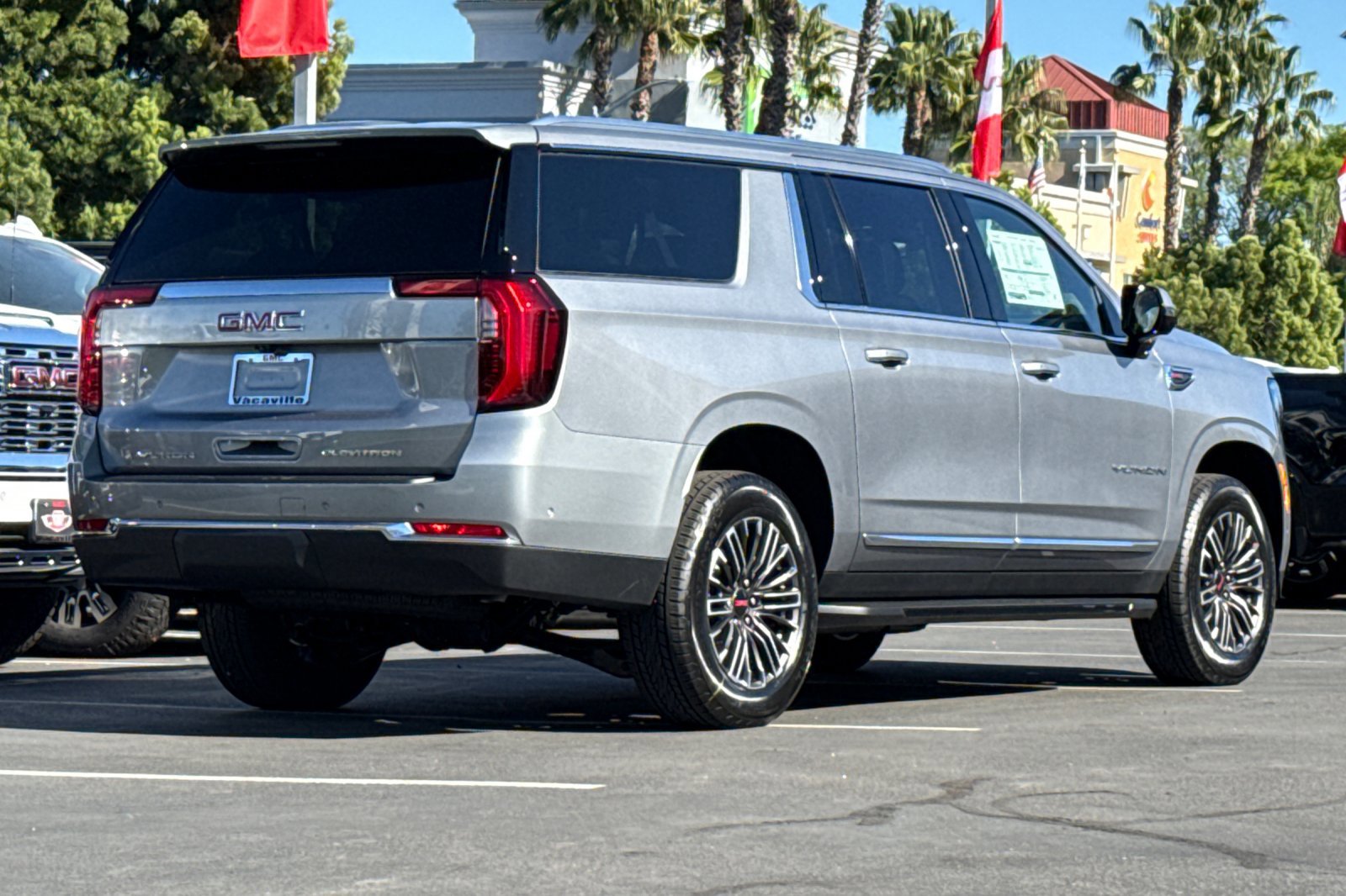 New 2026 GMC Yukon XL Elevation image 5
