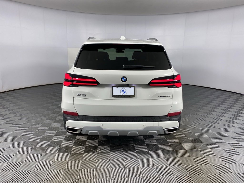 Used 2026 BMW X5 xDrive40i w/ Climate Comfort Package image 42