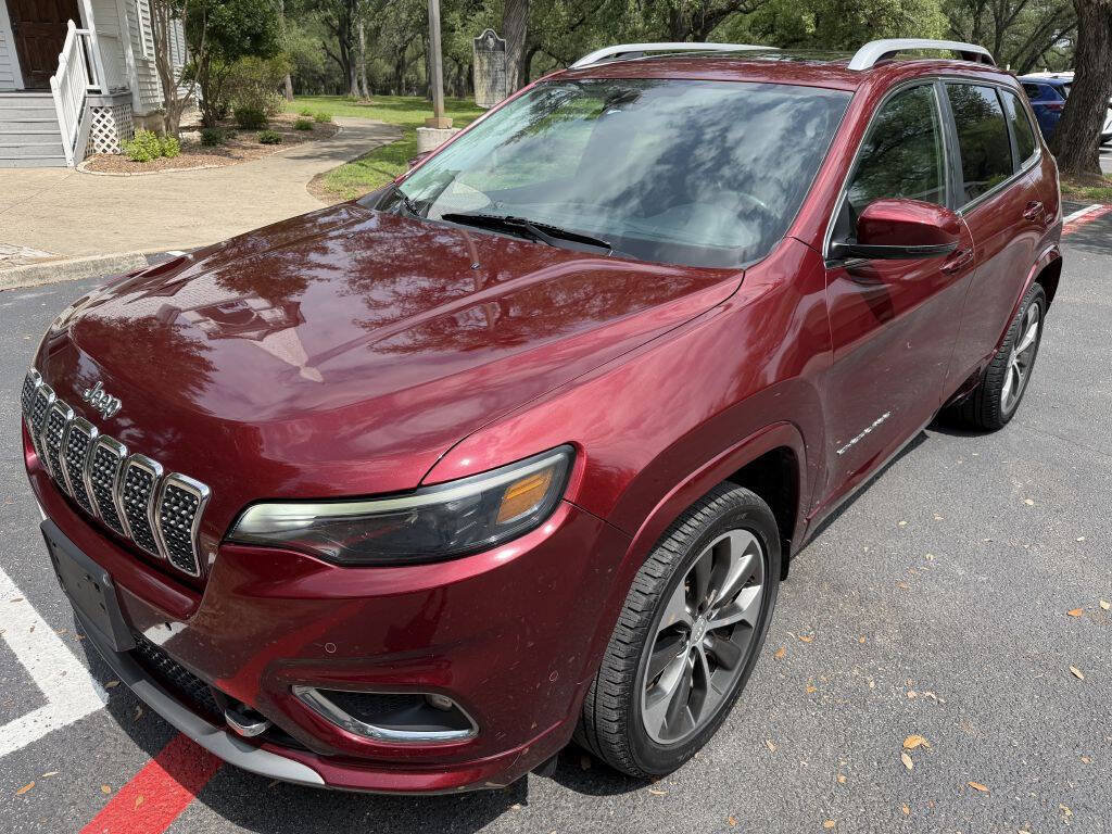 Used 2019 Jeep Cherokee Overland w/ Technology Group FWD image 2