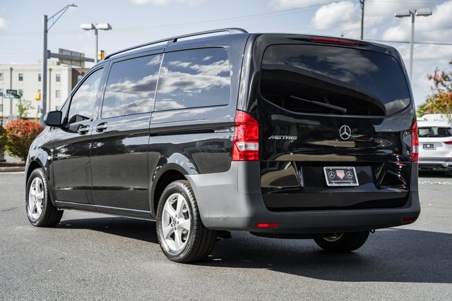 Used 2018 Mercedes-Benz Metris Passenger image 5