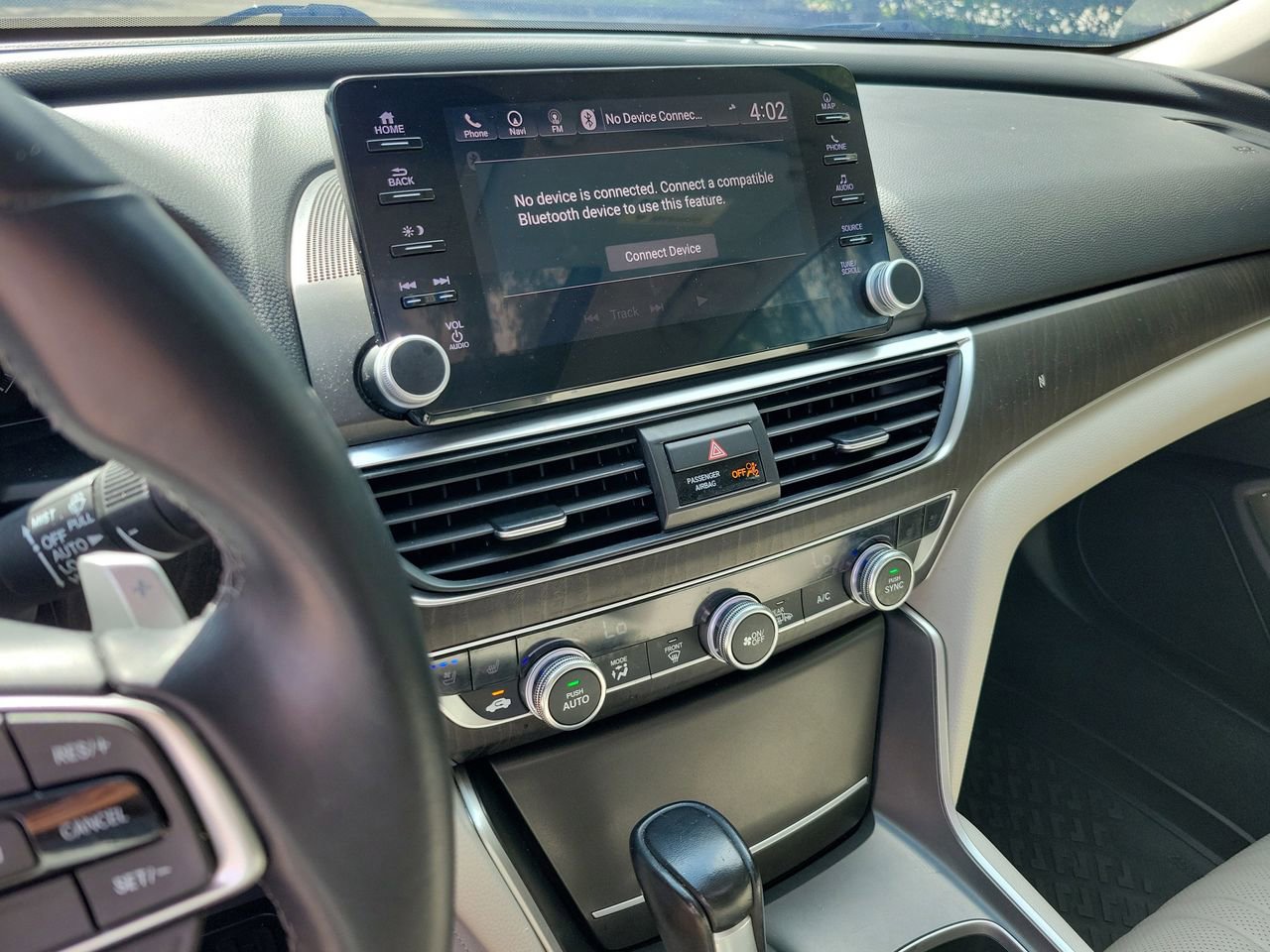 Used 2018 Honda Accord Touring image 24