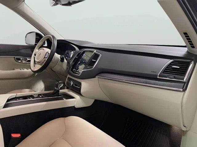 Used 2020 Volvo XC90 T5 Momentum image 83