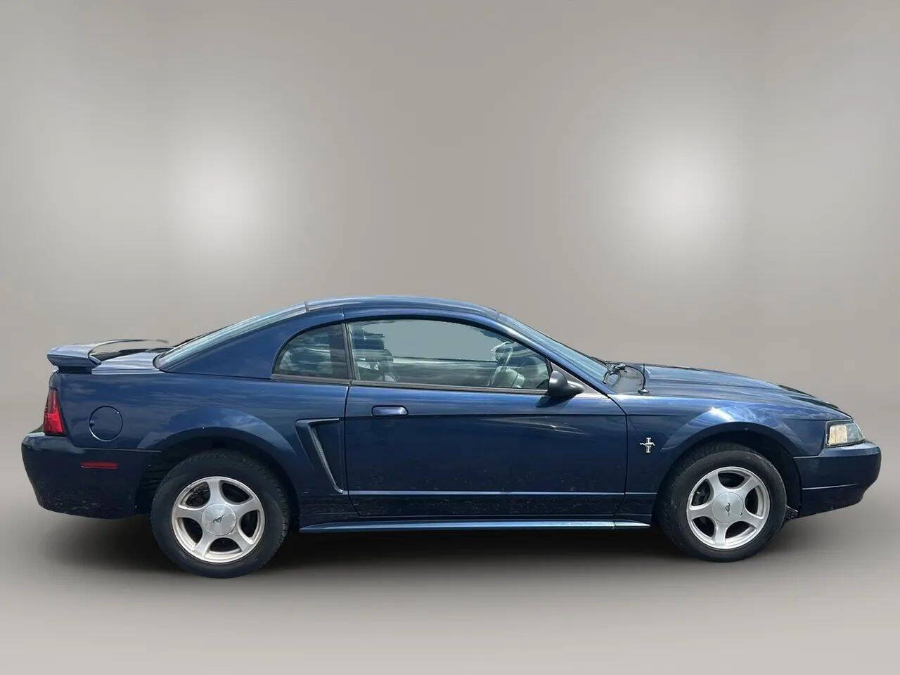 Used 2001 Ford Mustang Coupe RWD image 8
