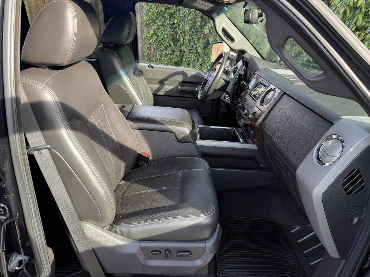 Used 2011 Ford F350 Lariat w/ Chrome Pkg image 15