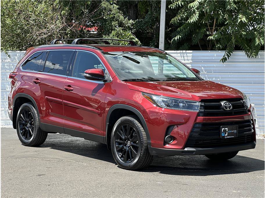 Used 2019 Toyota Highlander SE AWD/4WD image 8