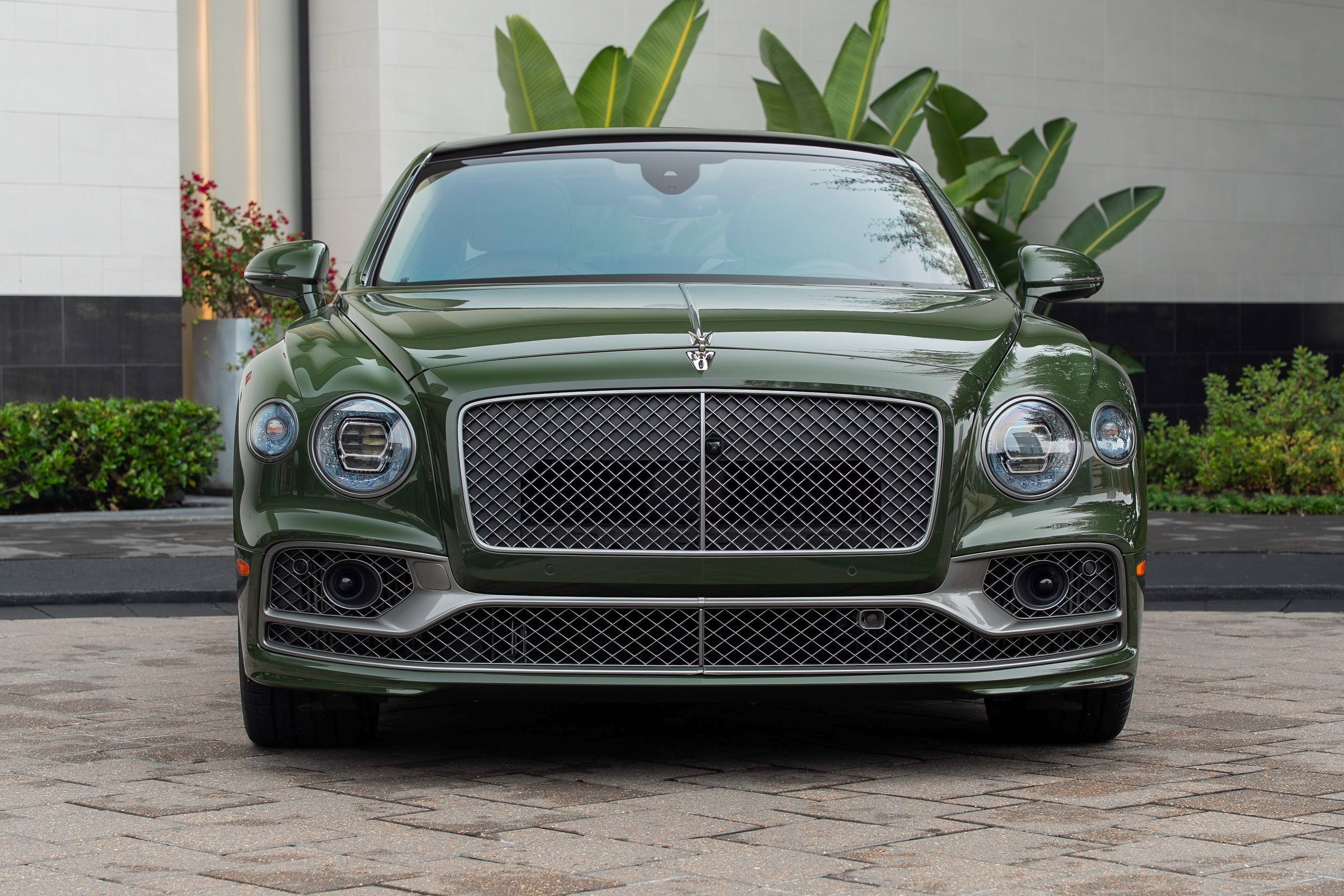 Used 2024 Bentley Flying Spur W12 image 44