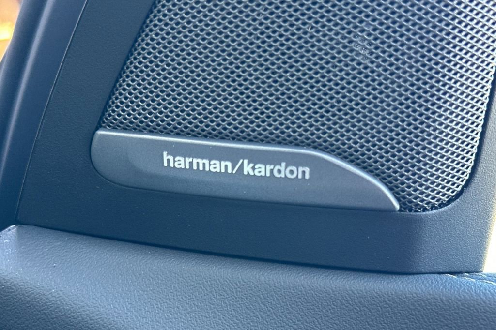 New 2026 BMW X5 M60i w/ Executive Package image 20