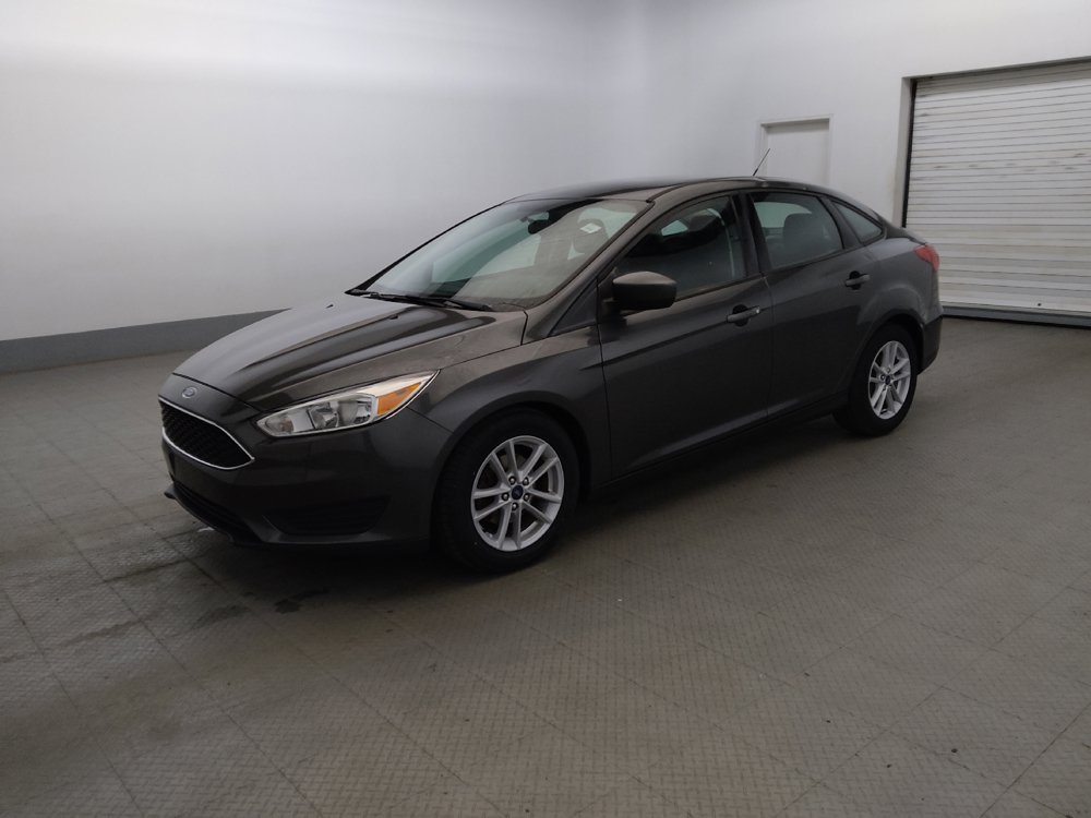 Used 2018 Ford Focus SE FWD image 2