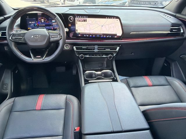 Used 2024 Chevrolet Traverse RS FWD image 23