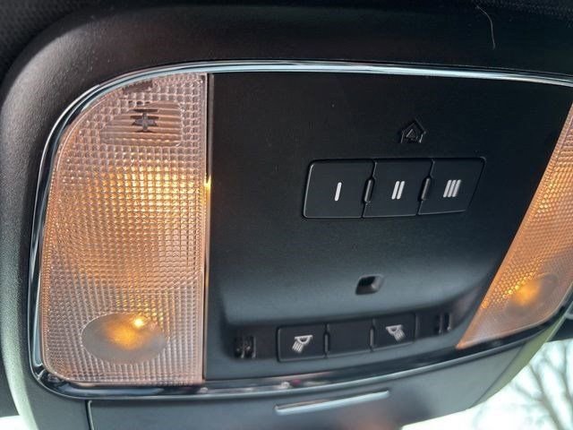 Used 2022 Dodge Charger SXT w/ Plus Group image 29