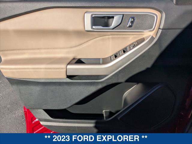 Certified 2023 Ford Explorer XLT RWD image 10