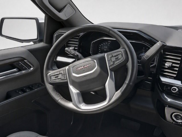 Used 2024 GMC Sierra 1500 SLT AWD/4WD image 27