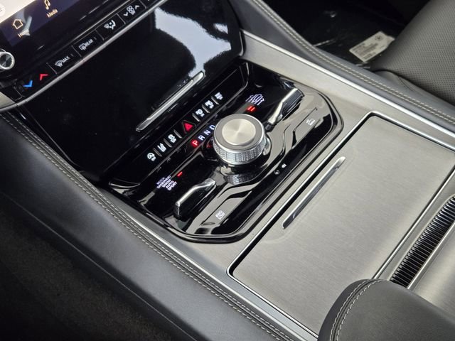 New 2026 Jeep Grand Wagoneer L Limited image 16