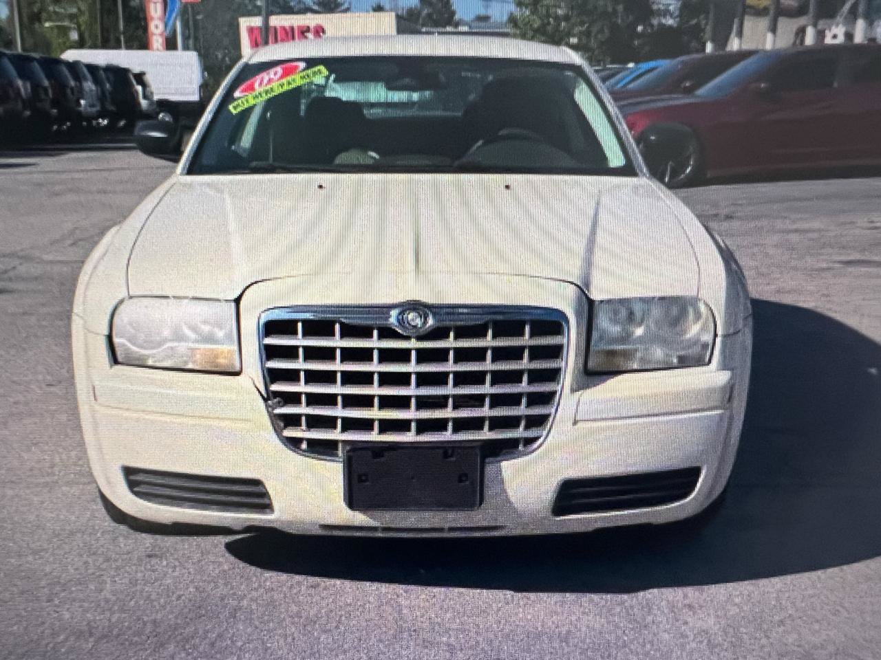 Used 2009 Chrysler 300 LX RWD image 8