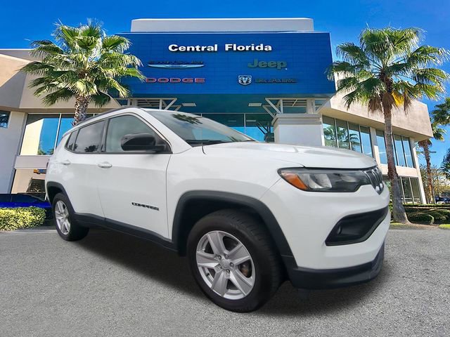 Certified 2022 Jeep Compass Latitude image 2