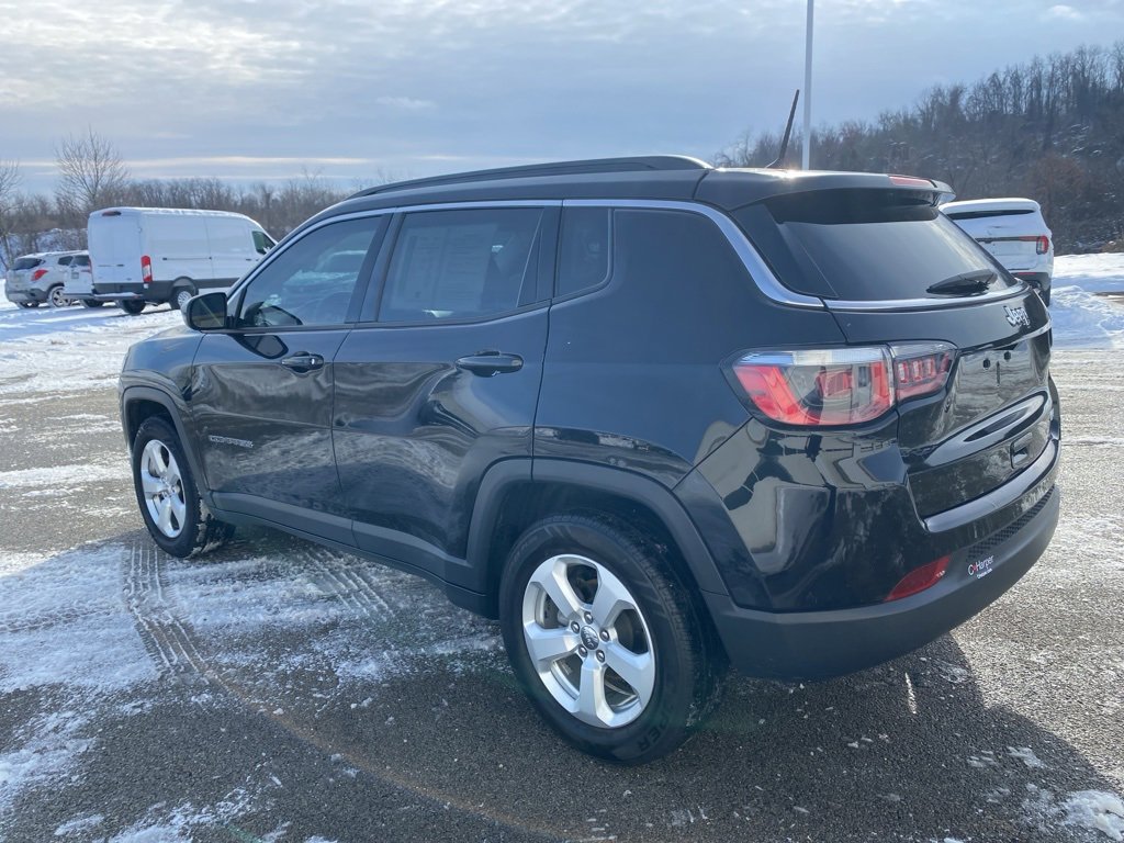 Used 2017 Jeep Compass Latitude image 5