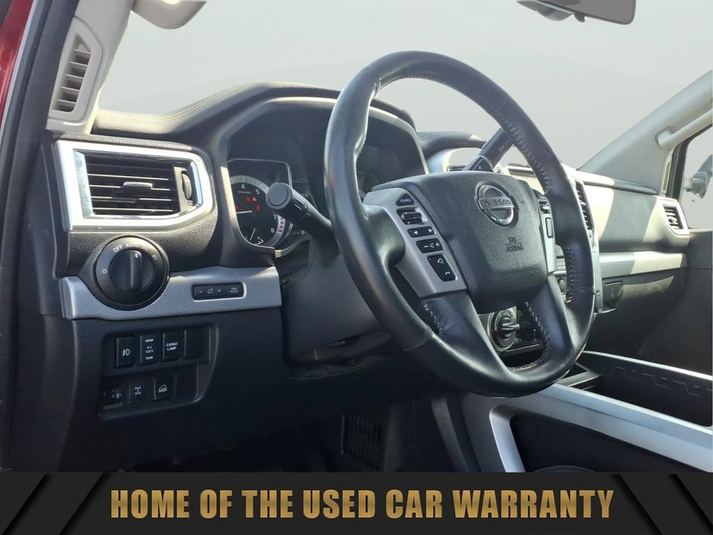Used 2017 Nissan Titan PRO-4X AWD/4WD image 16