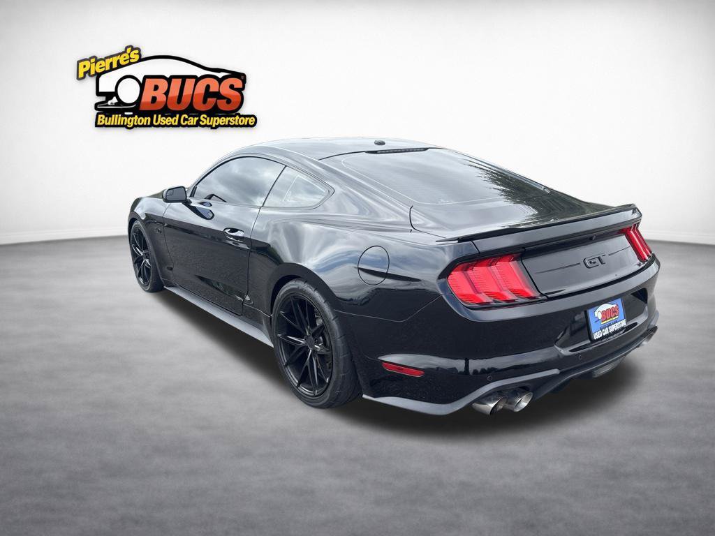 Used 2019 Ford Mustang GT RWD image 3