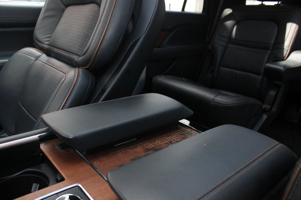 Certified 2023 Lincoln Navigator Black Label AWD/4WD image 19