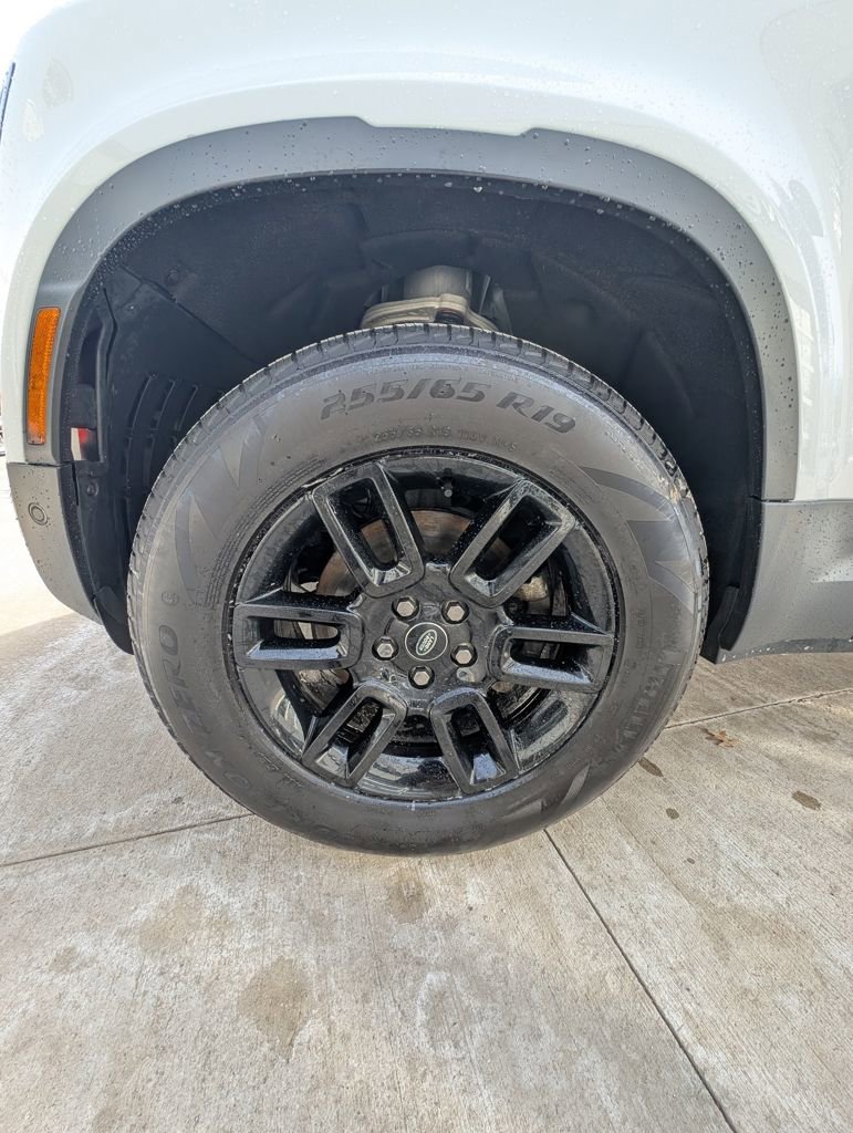 Used 2024 Land Rover Defender 110 S image 49