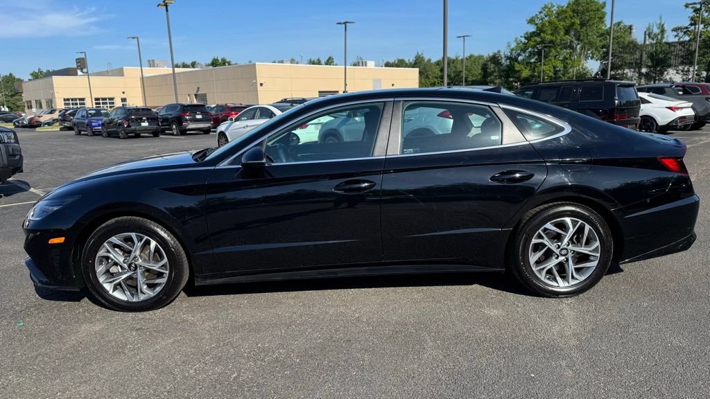 Used 2023 Hyundai Sonata SEL w/ Cargo Package FWD image 4